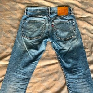 LEVI slim fit jeans. Light wash LEVI 65504 W29 L34